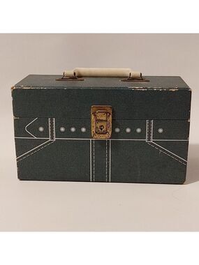 FUN VINTAGE 8 Track Carrying Case with Handle Denim Belt Look with 10 8-tracks